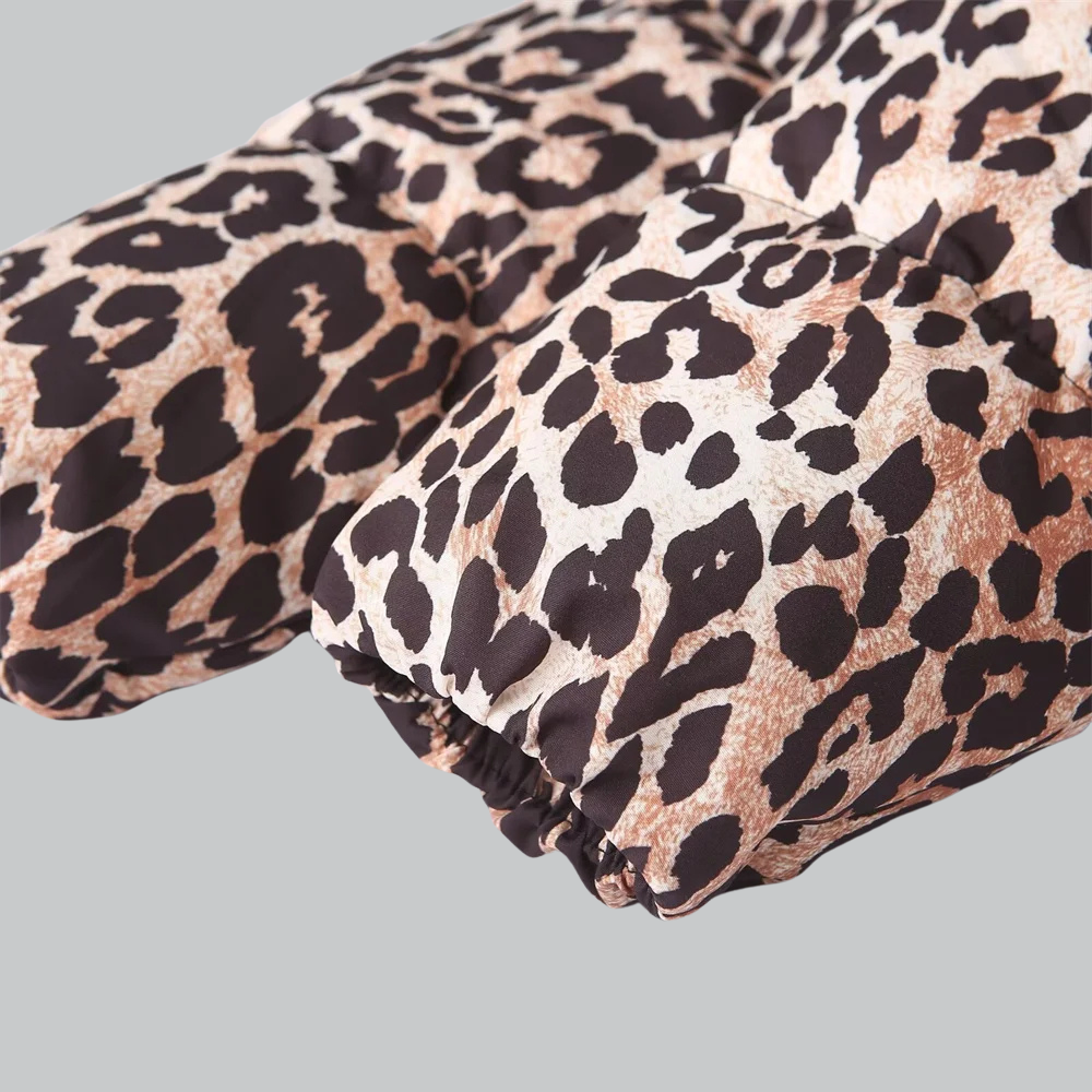 Zach - Versatile Leopard Print Cotton Top