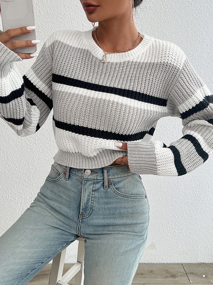 Luna - Loose Fit Color-Block Knit Sweater